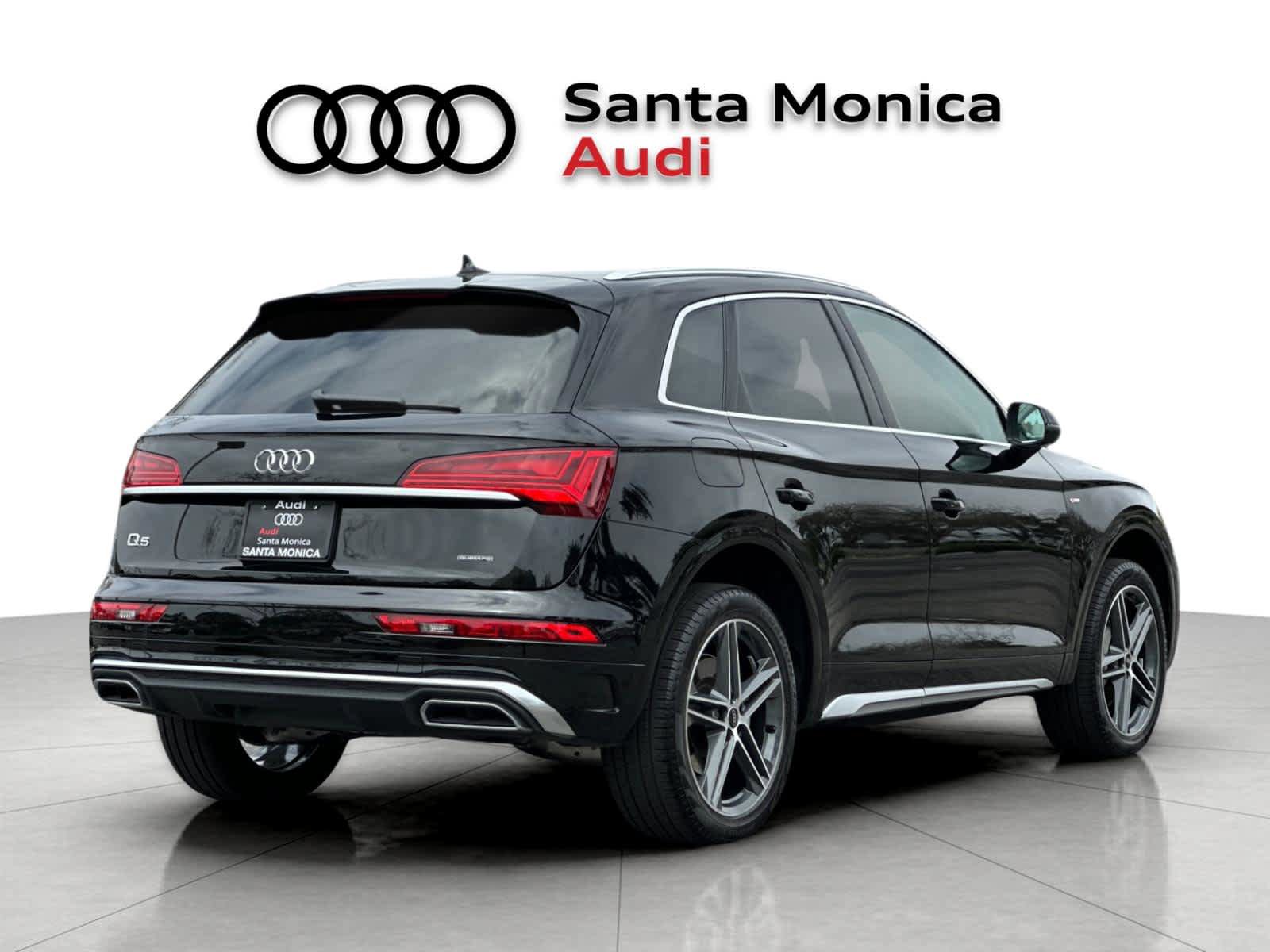 Used 2023 Audi Q5 e Premium w/ Convenience Package AWD/4WD image 2
