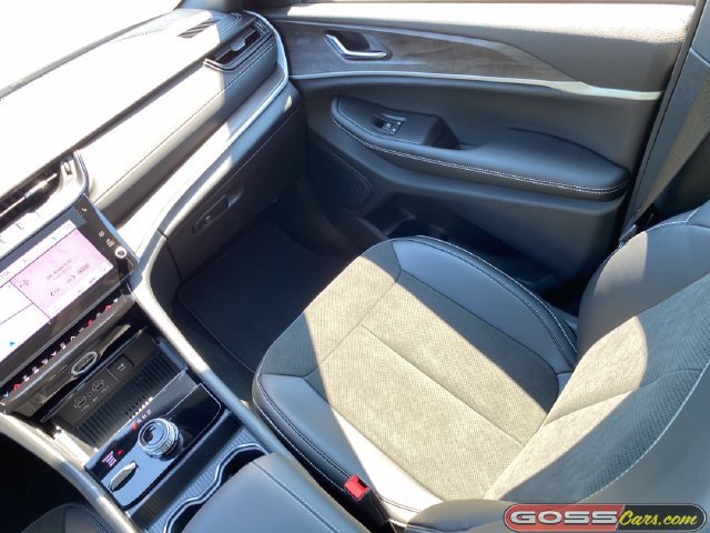 New 2026 Jeep Grand Cherokee Altitude AWD/4WD image 15