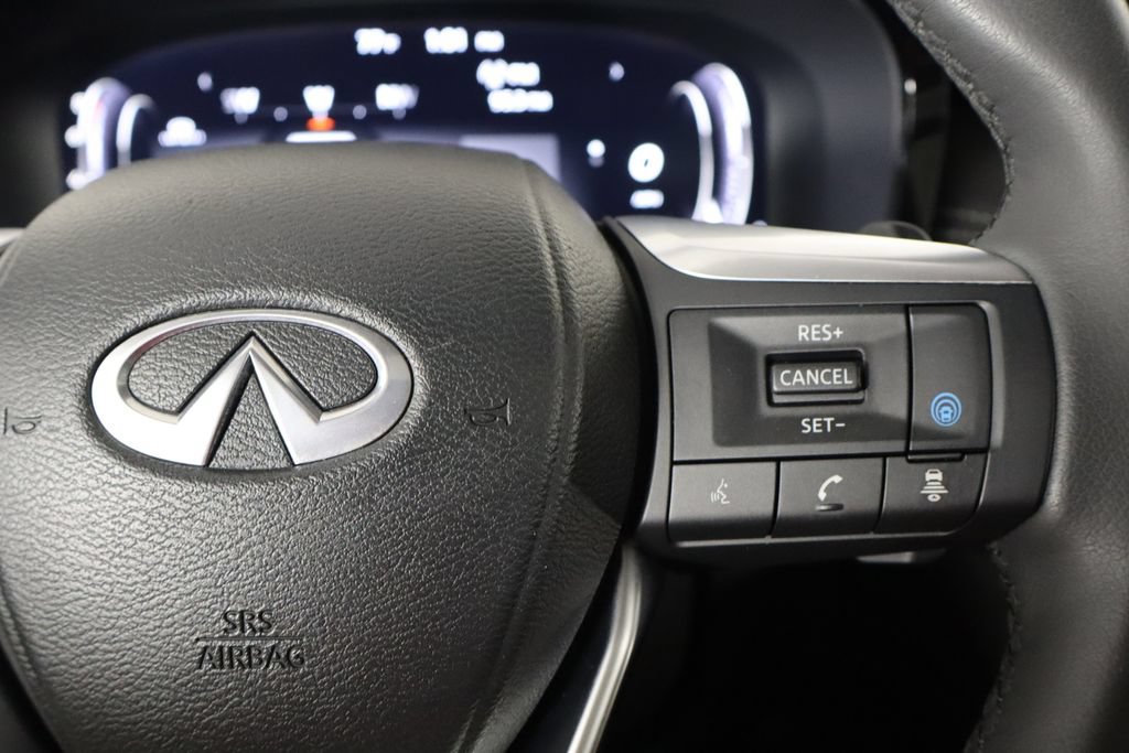 Used 2023 INFINITI QX60 Luxe w/ Cargo Package FWD image 10