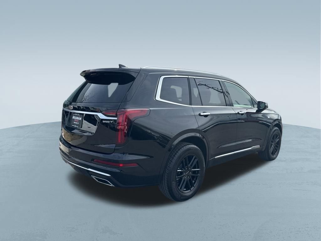 Used 2025 Cadillac XT6 Luxury image 16