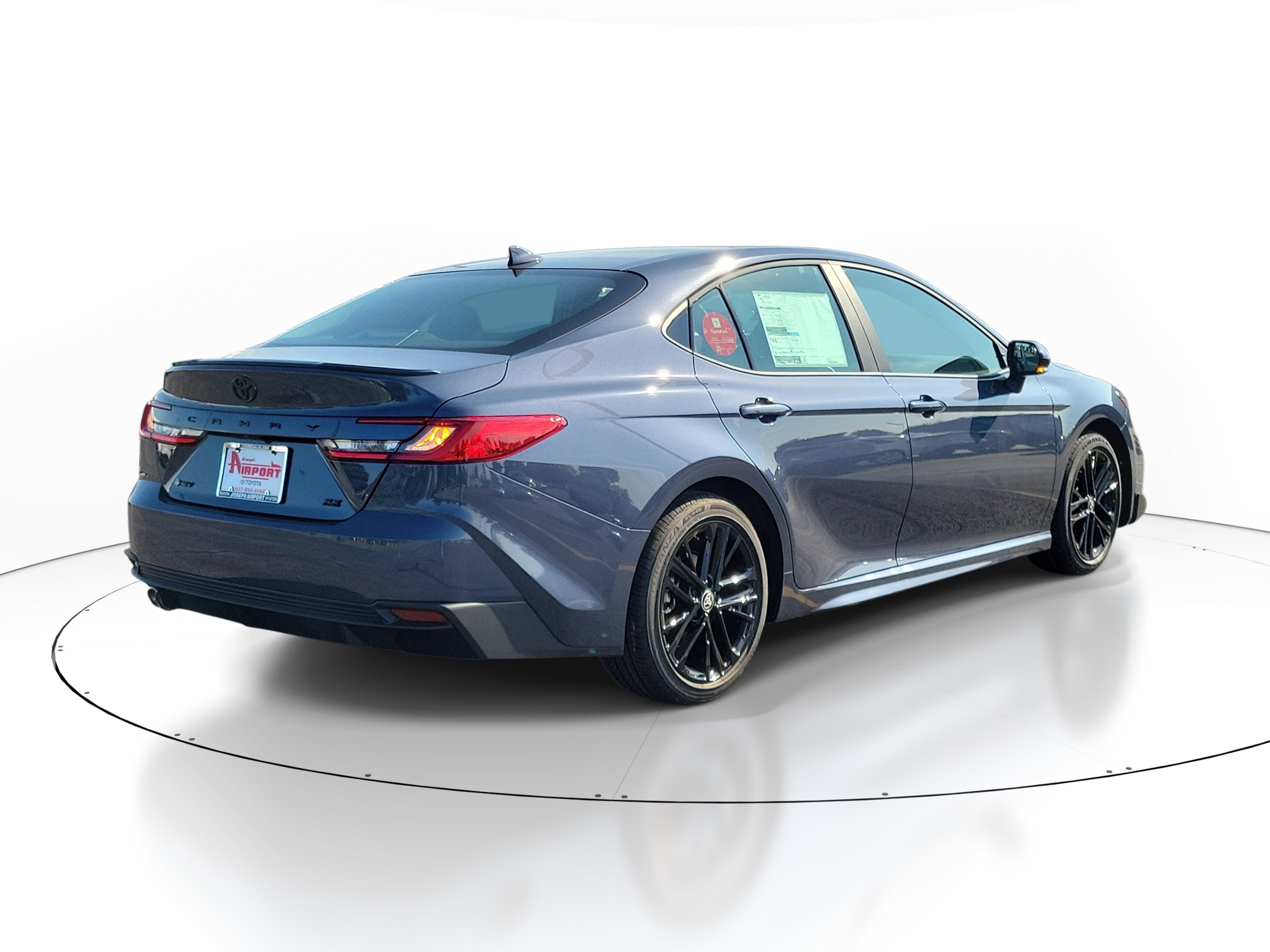 New 2026 Toyota Camry SE FWD image 4