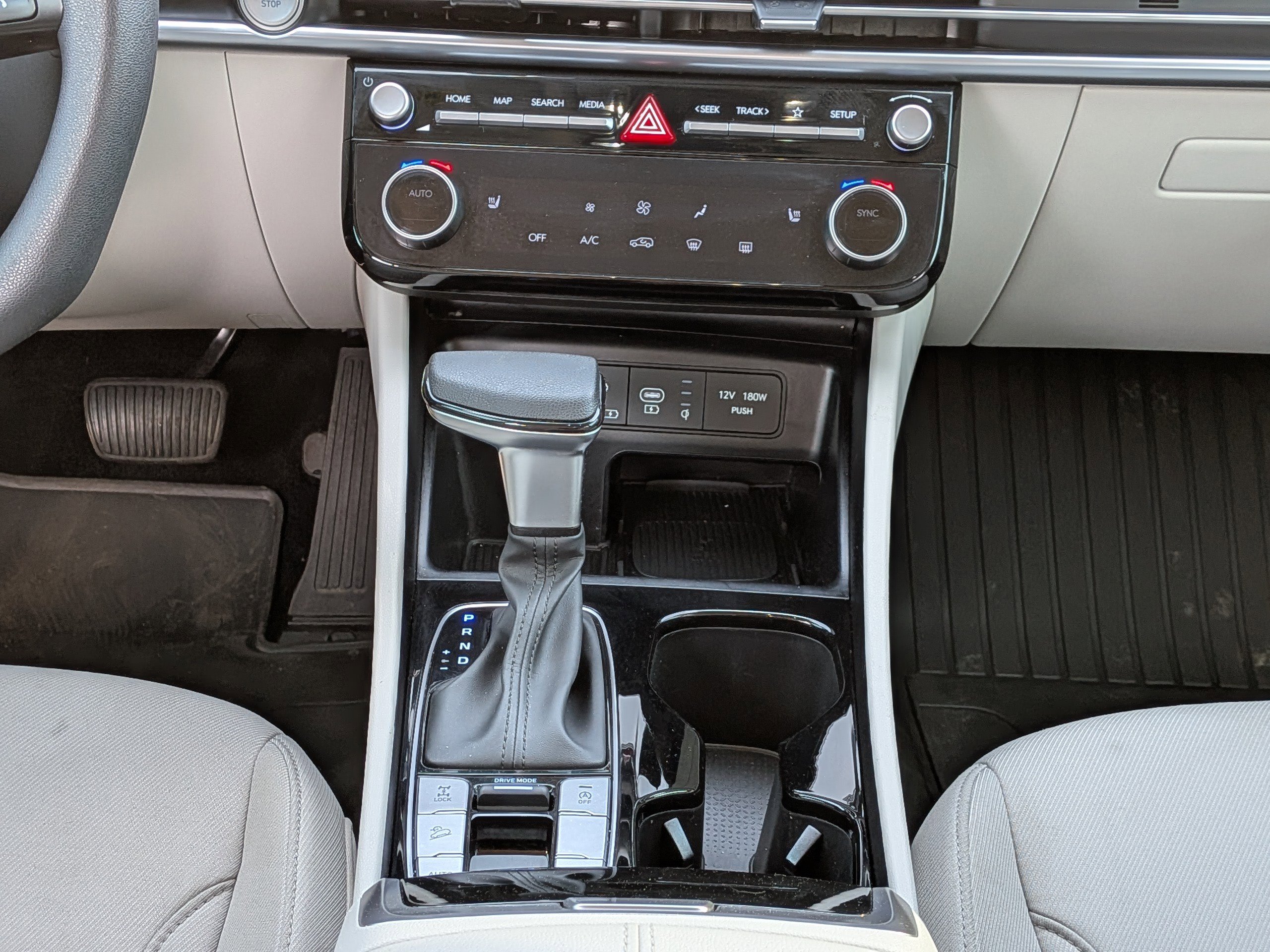 Certified 2025 Hyundai Tucson SEL image 19