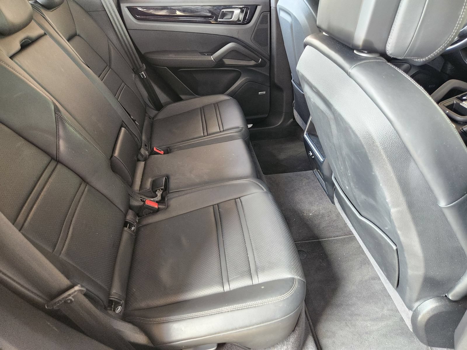 Used 2019 Porsche Cayenne AWD/4WD image 32
