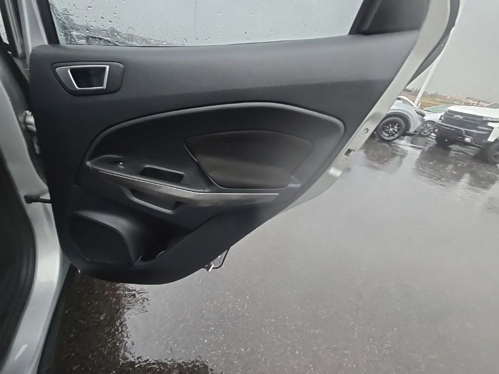 Used 2019 Ford EcoSport SE w/ SE Convenience Package image 30