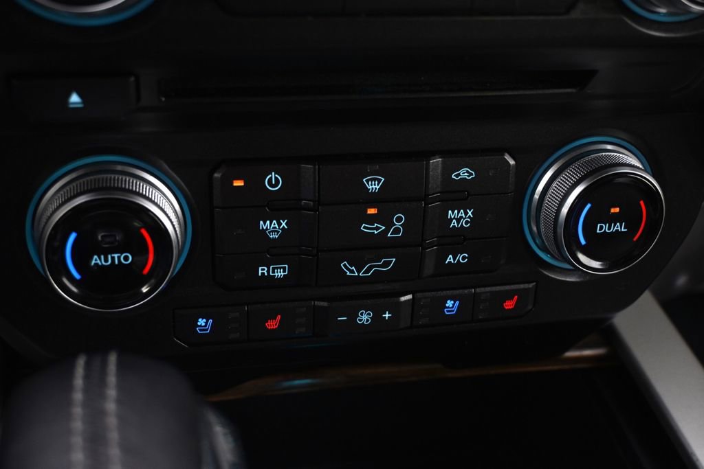 Used 2018 Ford F150 Lariat w/ Equipment Group 502A Luxury AWD/4WD image 32