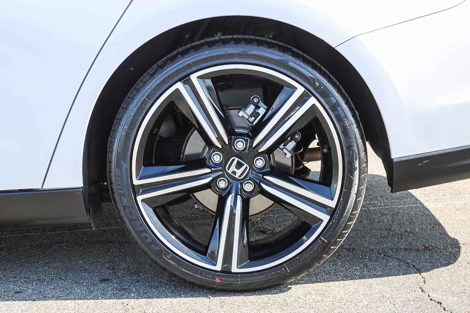 Used 2023 Honda Accord Sport image 10