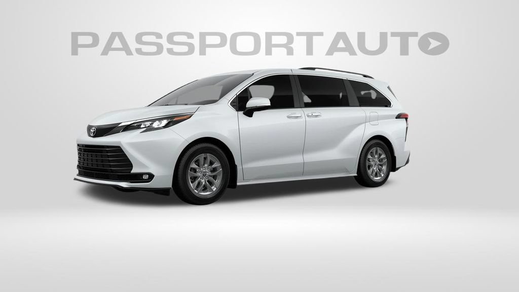 New 2026 Toyota Sienna XLE FWD image 2