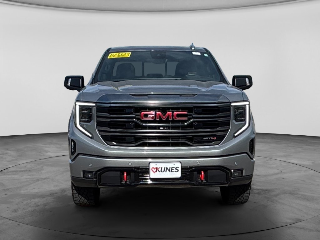 Used 2024 GMC Sierra 1500 AT4 w/ Technology Package AWD/4WD image 2