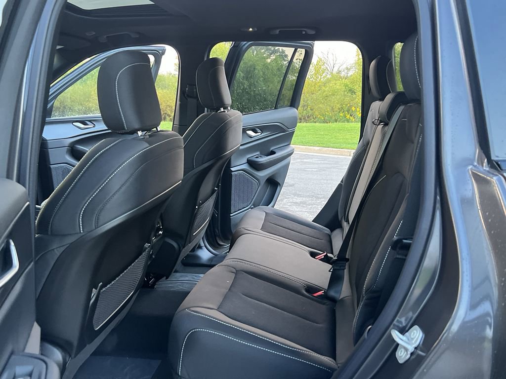 New 2025 Jeep Grand Cherokee Laredo X w/ Luxury Tech Group I image 36