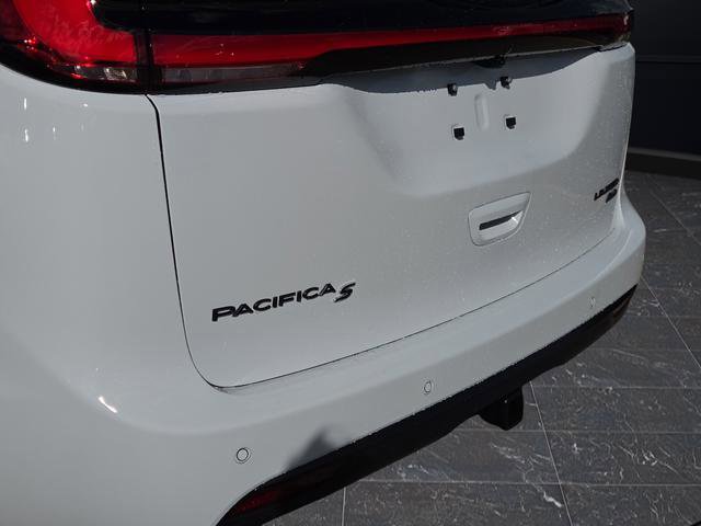 New 2026 Chrysler Pacifica Limited w/ S Appearance Package image 39