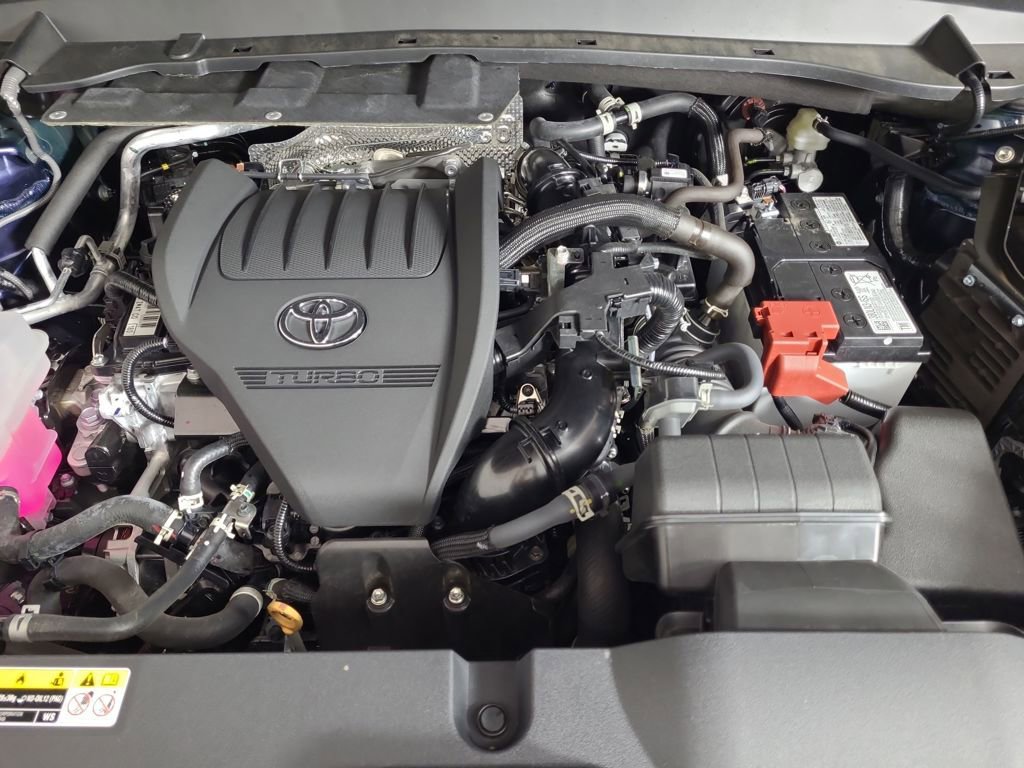 Used 2025 Toyota Grand Highlander AWD image 28