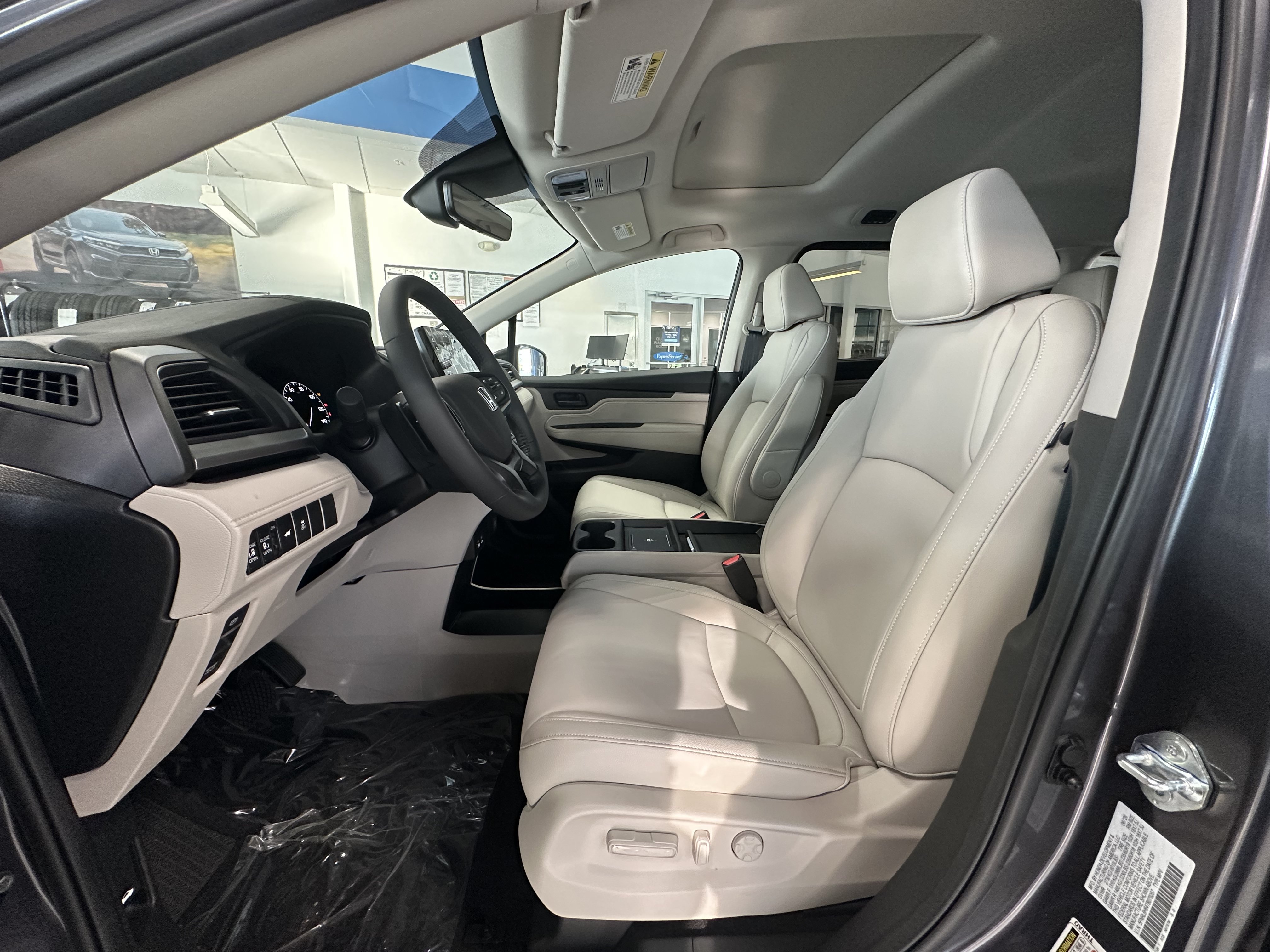 New 2026 Honda Odyssey EX-L image 10