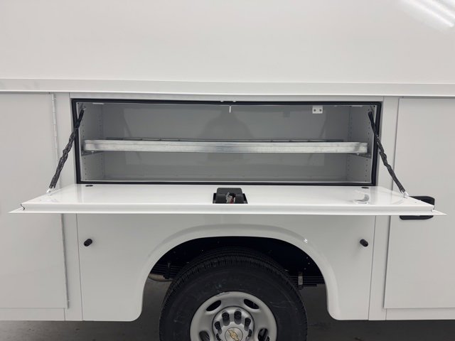 New 2026 Chevrolet Express 3500 w/ Power Convenience Package image 30