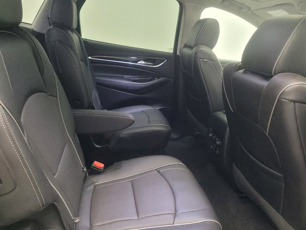 Used 2019 Buick Enclave Avenir w/ Avenir Technology Package AWD/4WD image 19