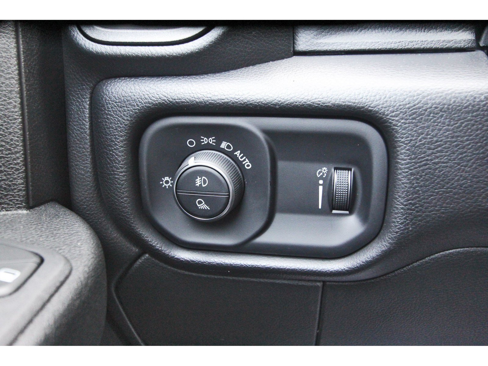 Used 2026 RAM 3500 Tradesman AWD/4WD image 13