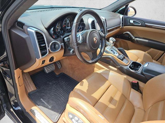 Used 2012 Porsche Cayenne Turbo AWD/4WD image 16