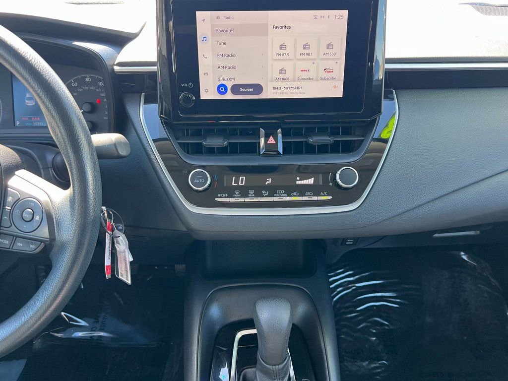 Used 2023 Toyota Corolla LE image 16