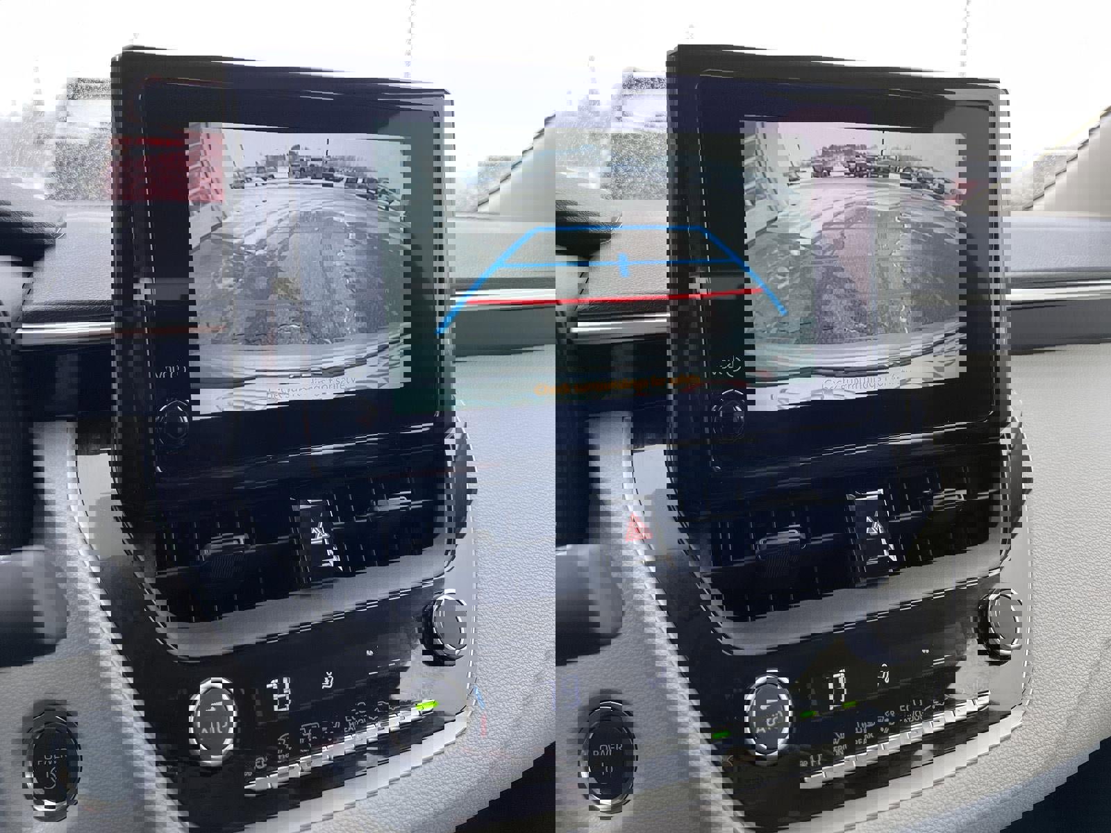 Used 2025 Toyota Corolla LE w/ LE Premium Package image 10