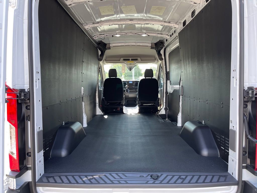 New 2025 Ford Transit 250 148 Medium Roof w/ Load Area Protection Package image 18