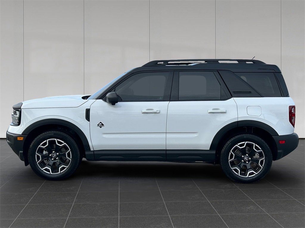 Used 2025 Ford Bronco Sport Outer Banks w/ Outer Banks Tech Package+ image 2