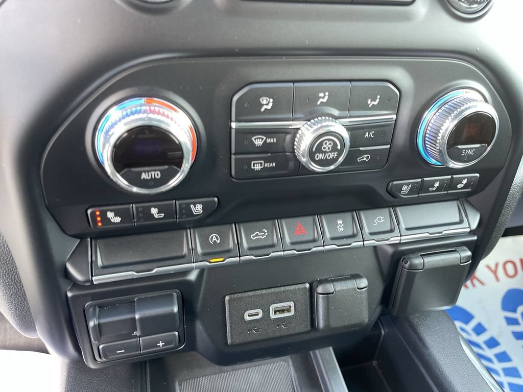 Used 2020 GMC Sierra 1500 SLT w/ SLT Premium Package AWD/4WD image 19