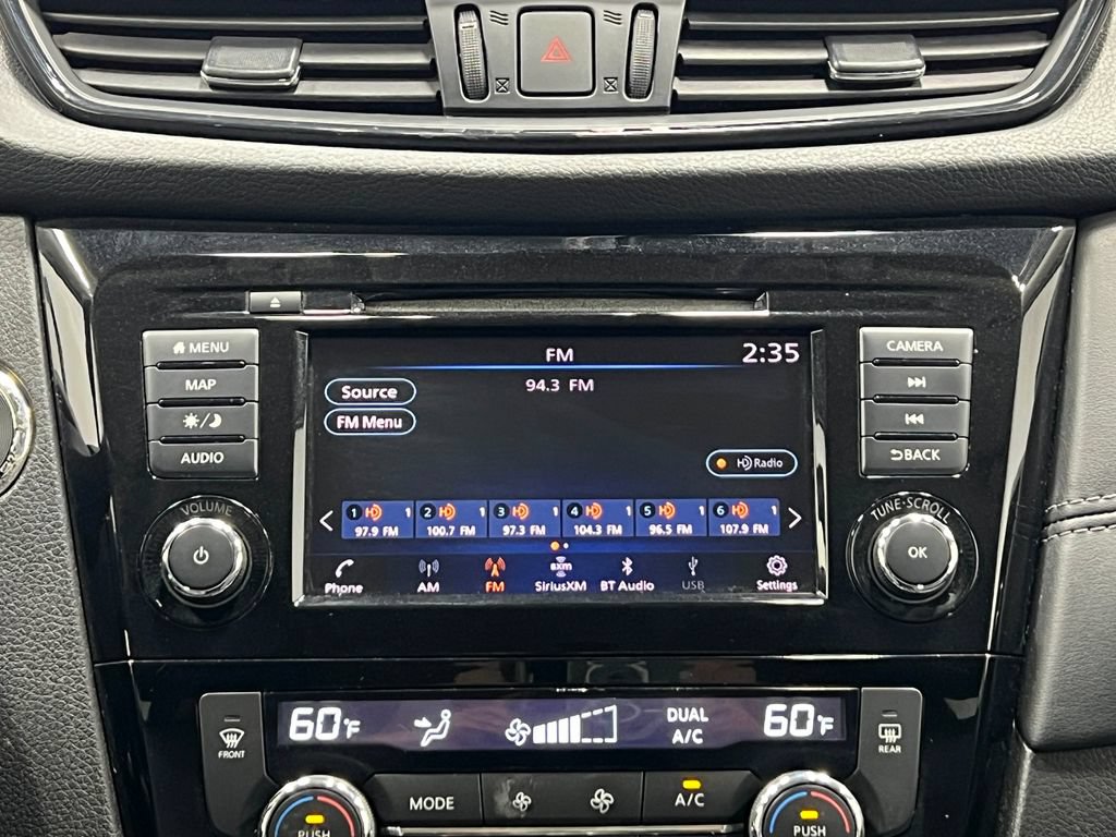 Used 2018 Nissan Rogue SL w/ Premium Package FWD image 25