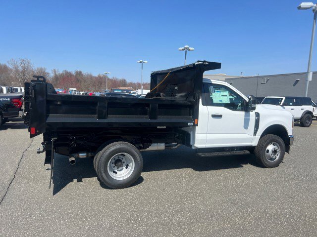 New 2026 Ford F350 XL w/ XL Chrome Package AWD/4WD image 6