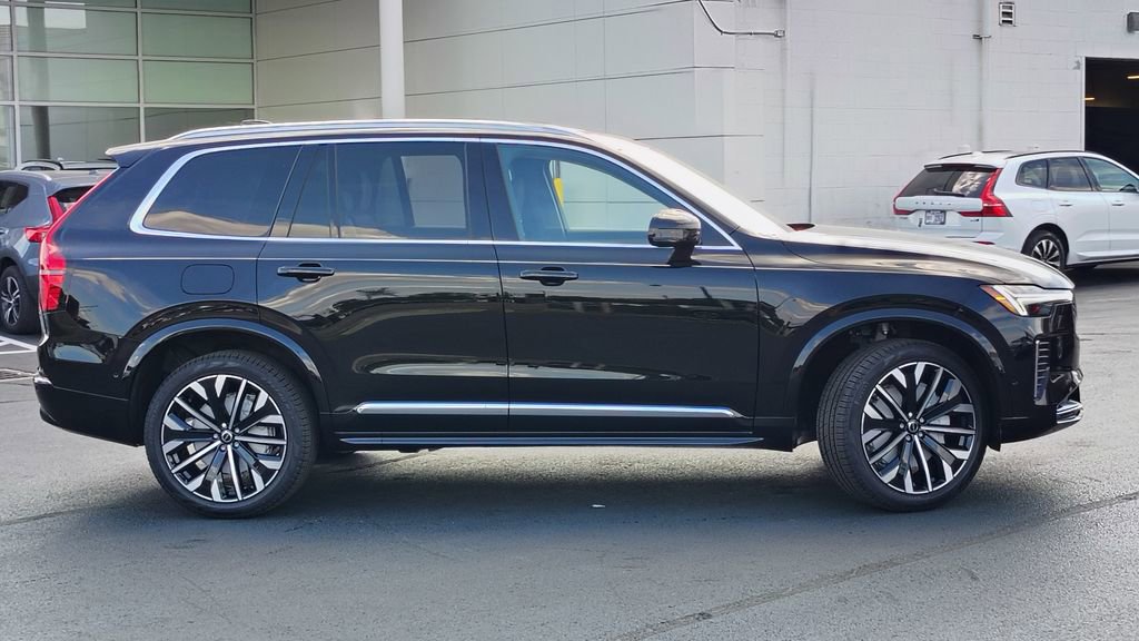 New 2026 Volvo XC90 B6 Plus w/ Protection Package Premier AWD/4WD image 2