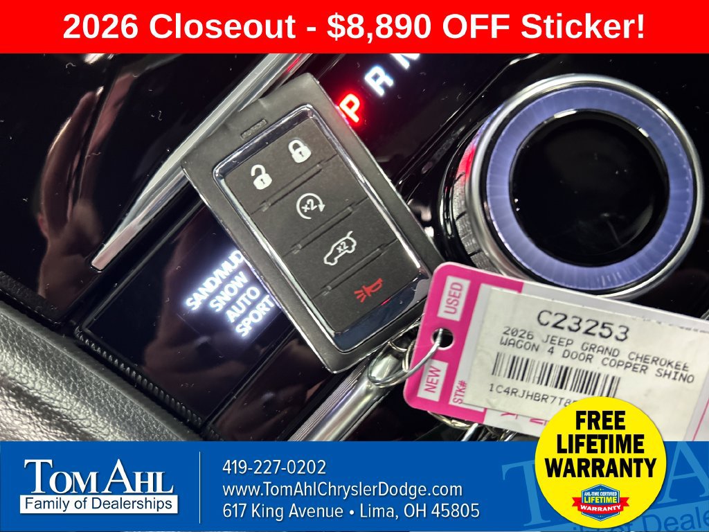 New 2026 Jeep Grand Cherokee Limited w/ Limited Altitude Package AWD/4WD image 20