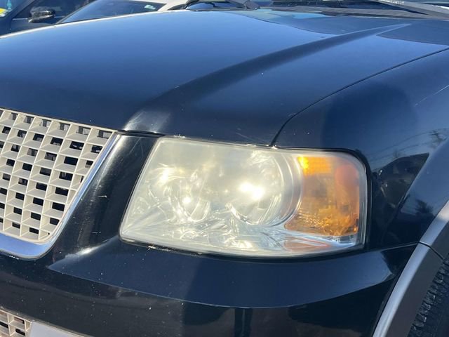 Used 2004 Ford Expedition Eddie Bauer image 8