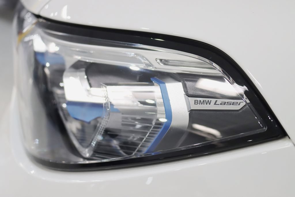 Used 2022 BMW ALPINA XB7 AWD/4WD image 9