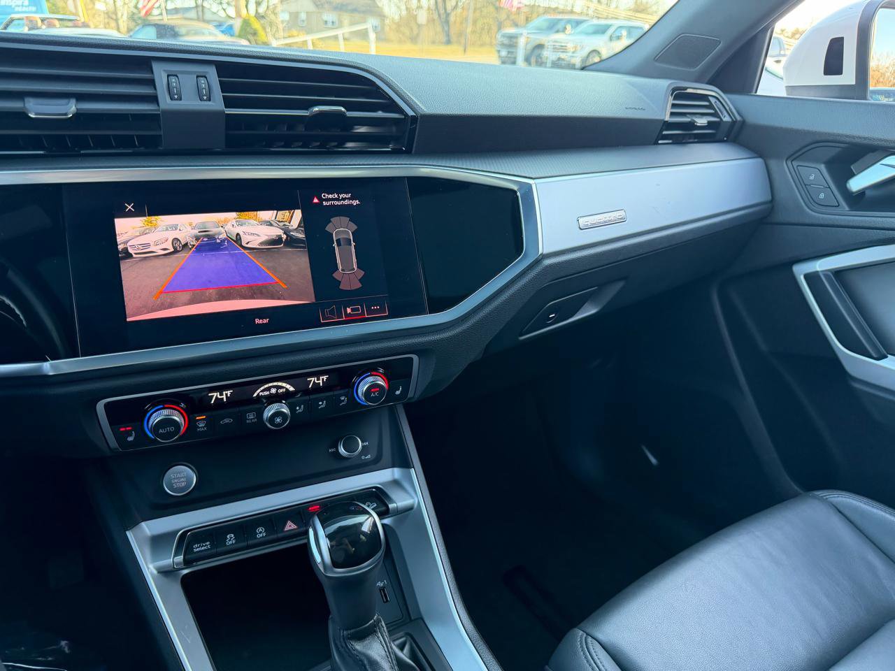 Used 2020 Audi Q3 2.0T Premium image 13