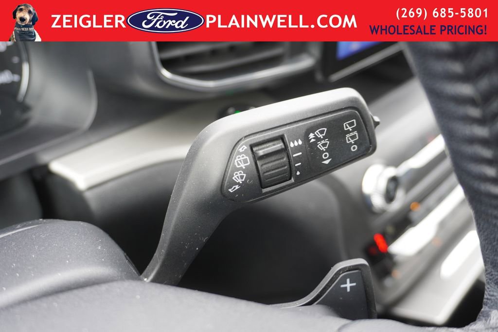 Used 2020 Ford Explorer XLT w/ Equipment Group 202A image 28