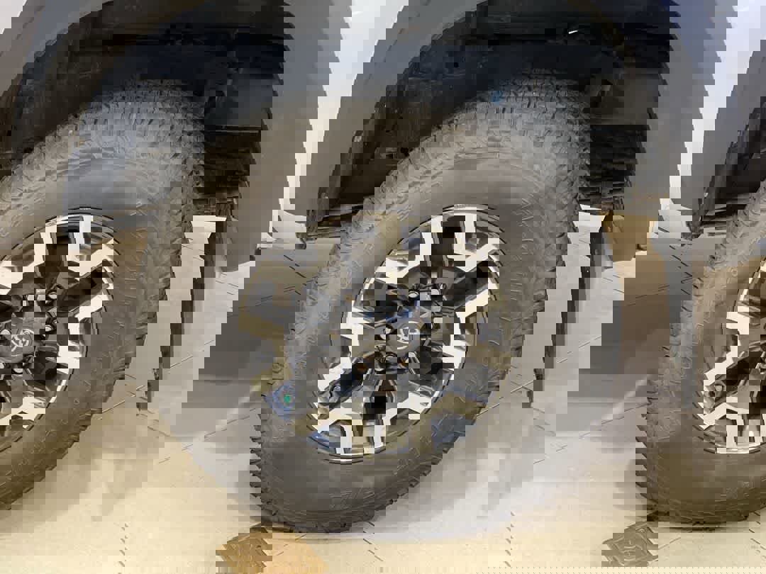 Certified 2019 Toyota Tacoma TRD Off-Road image 13