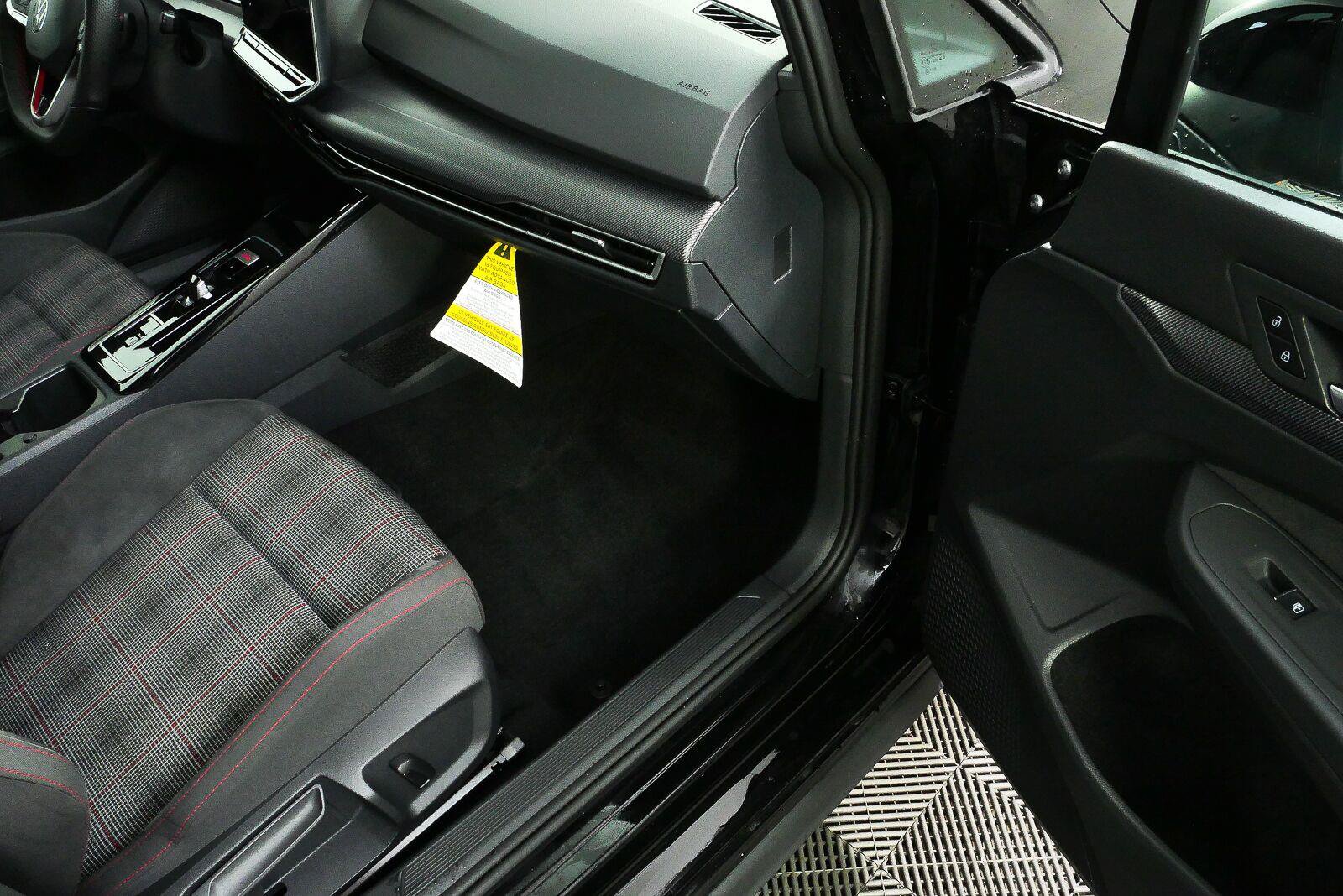 Certified 2026 Volkswagen GTI S FWD image 27
