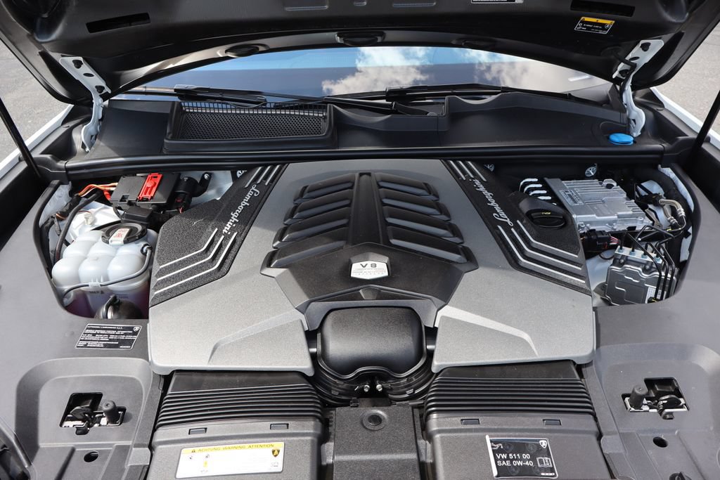 Used 2024 Lamborghini Urus S AWD/4WD image 40