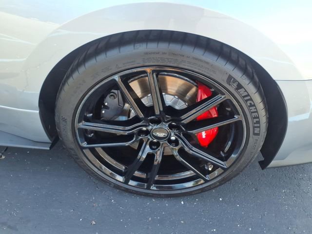 Used 2021 Ford Mustang Shelby GT500 w/ Technology Package RWD image 7
