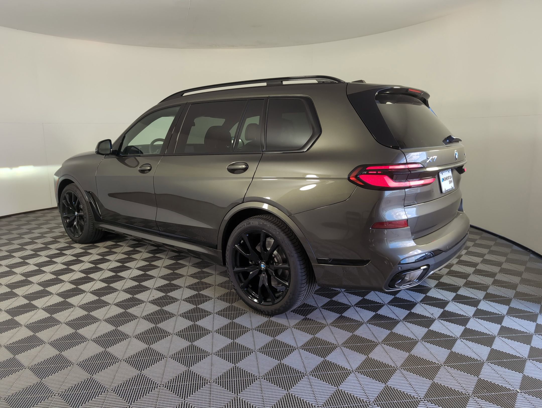New 2026 BMW X7 xDrive40i w/ M Sport Package image 3