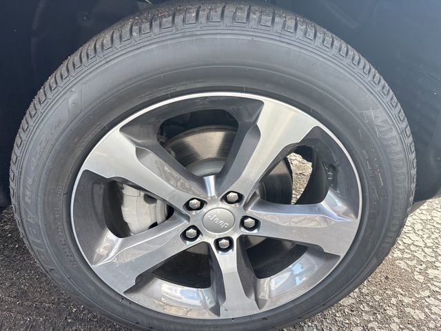 New 2025 Jeep Grand Cherokee Limited w/ Trailer Tow Package image 29