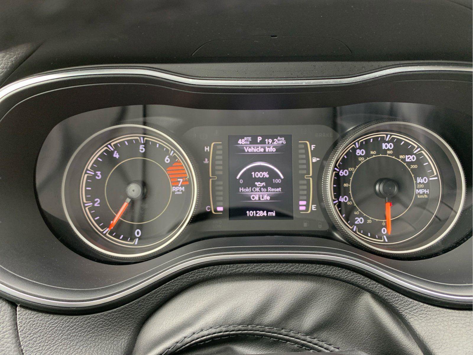 Used 2020 Jeep Cherokee Latitude w/ Cold Weather Group image 3