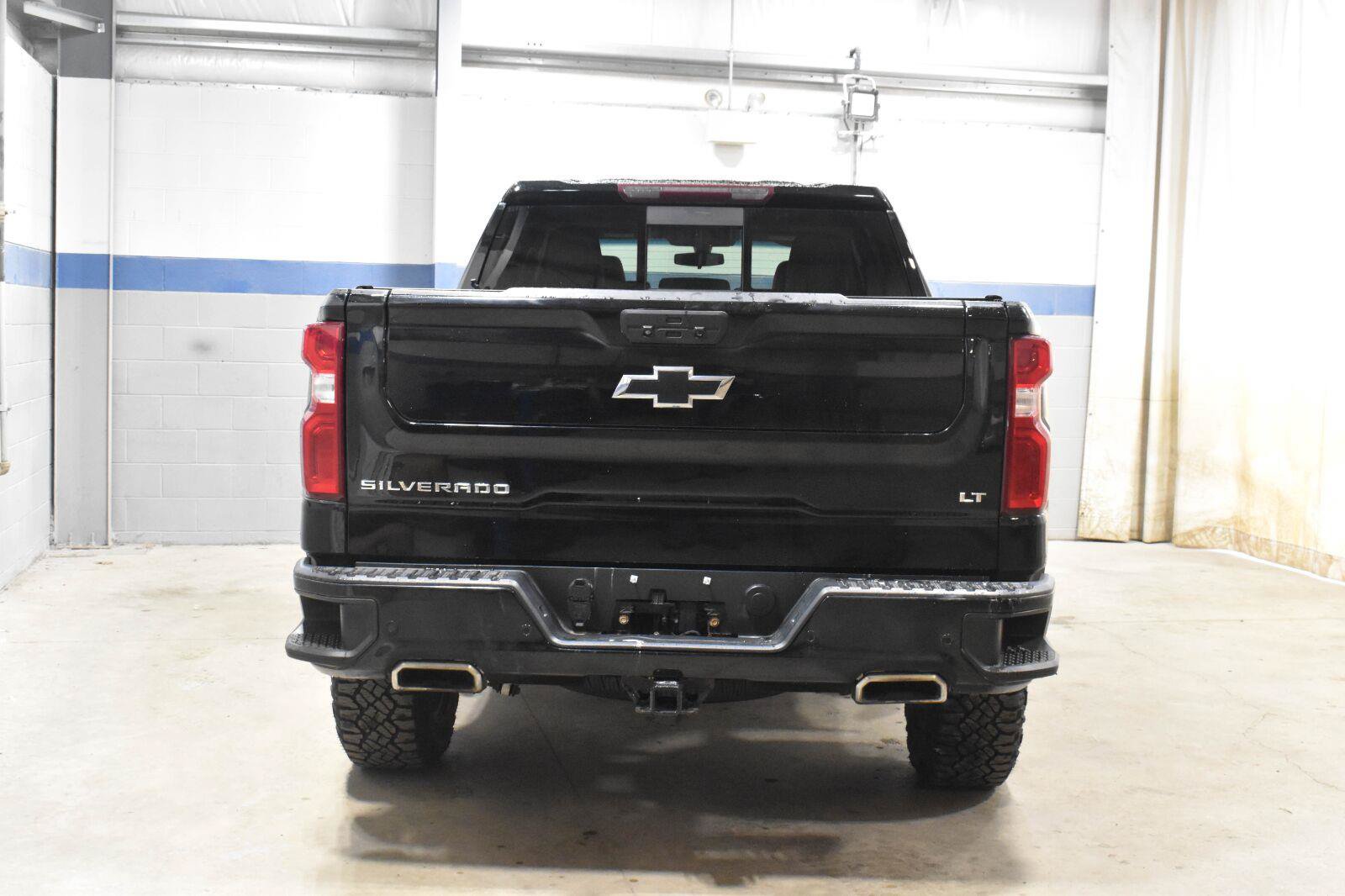 Used 2022 Chevrolet Silverado 1500 LT Trail Boss w/ LT Trail Boss Premium Package AWD/4WD image 23