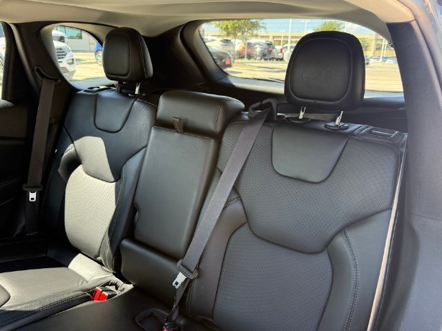 Used 2022 Jeep Cherokee Latitude Lux w/ Sun & Sound Group AWD/4WD image 27