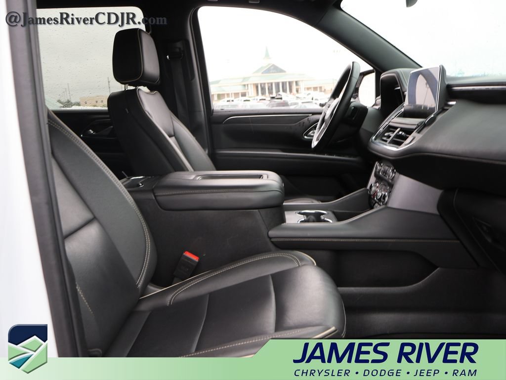 Used 2024 GMC Yukon SLT AWD/4WD image 9