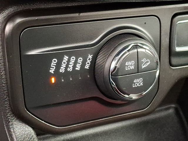 Used 2020 Jeep Renegade Trailhawk image 24