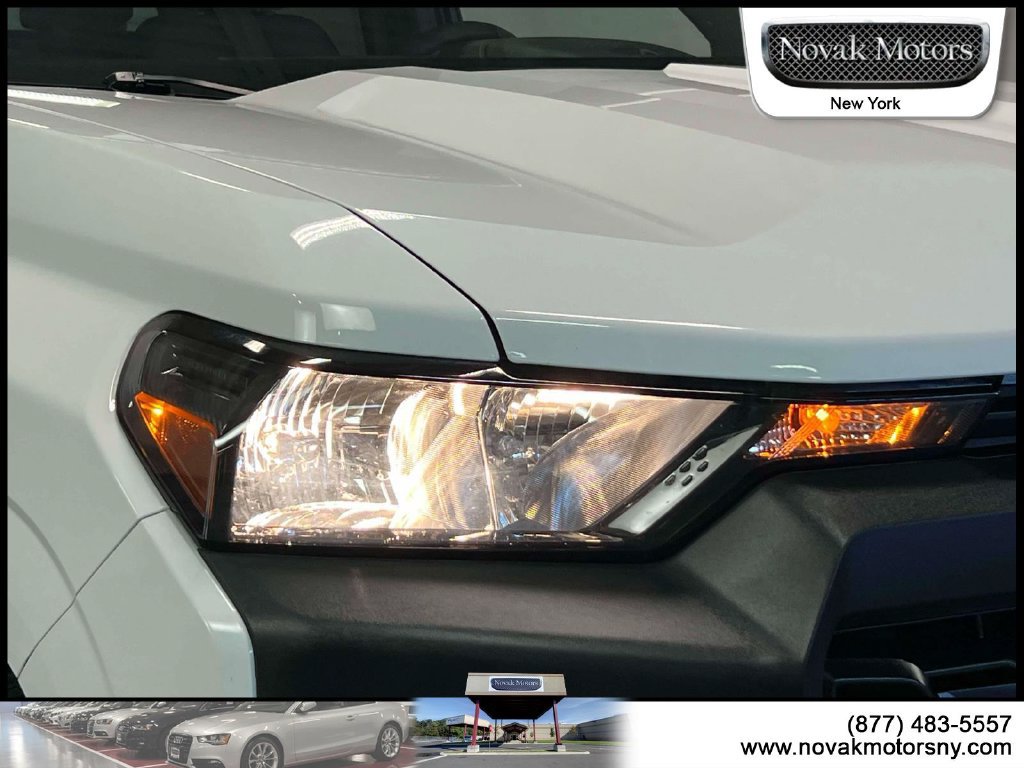 Used 2023 Chevrolet Colorado W/T w/ WT Convenience Package II AWD/4WD image 10