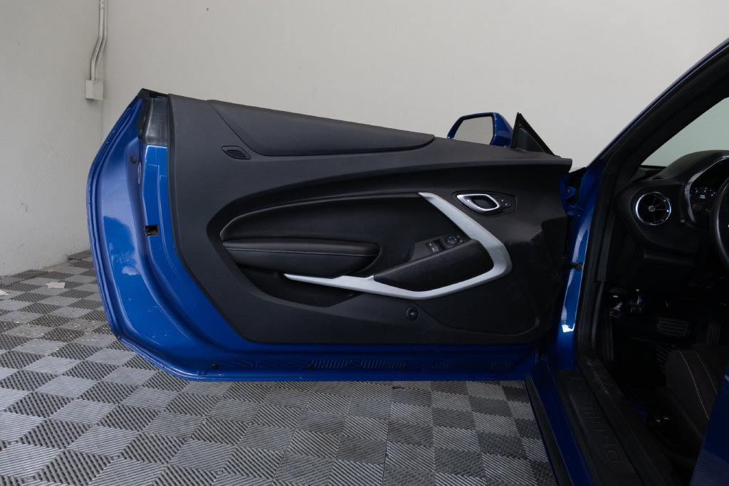 Used 2022 Chevrolet Camaro SS RWD image 14