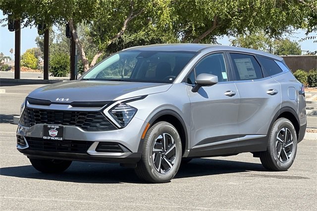 New 2025 Kia Sportage LX image 8