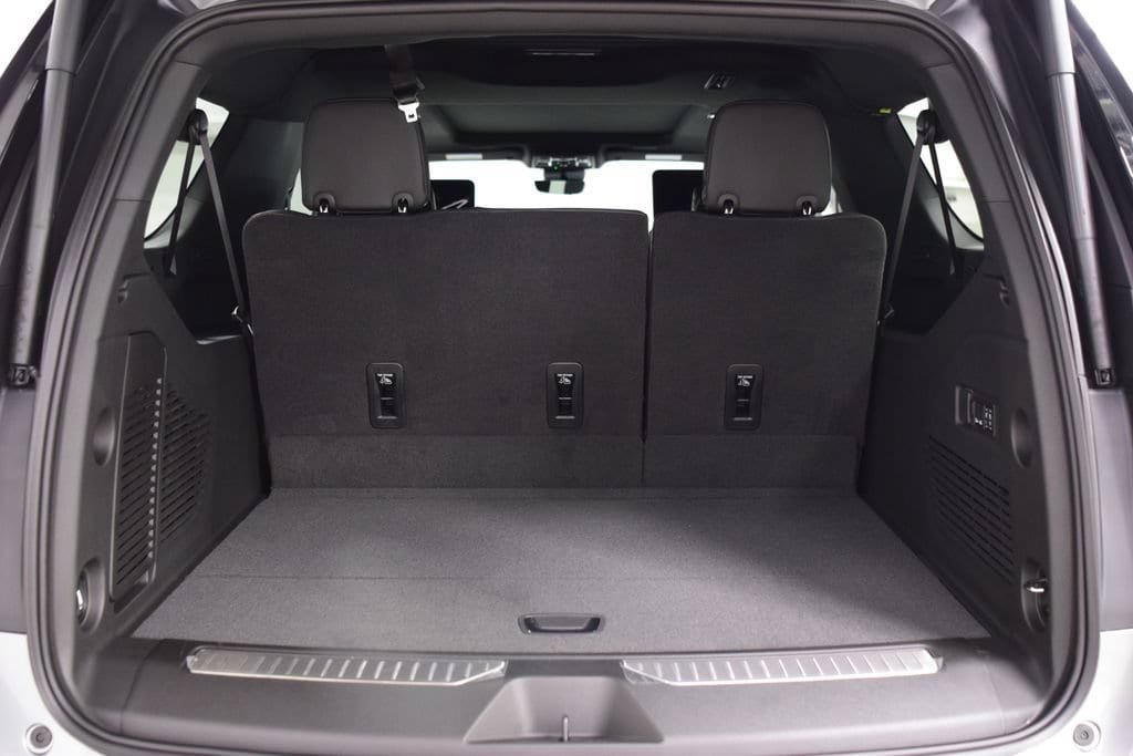New 2026 Chevrolet Suburban Premier AWD/4WD image 24