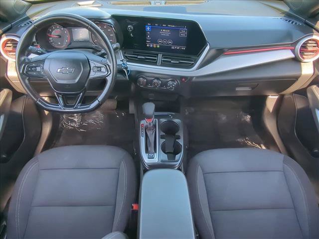 Used 2024 Chevrolet Trax RS w/ Driver Confidence Package FWD image 17