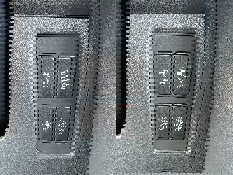 Used 2009 Lexus LX 570 4WD image 42